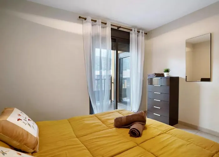 Be Happy 77 Arona (Tenerife)